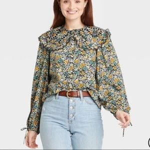 NWOT Universal threads balloon sleeve embroidered button down